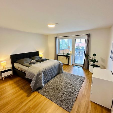 Traumhafte 115 Qm Ferienwohnung Am Steinhuder Meer, Ruhig, Komfortabel, Loggia, Parkplatz, Wifi Wunstorf Esterno foto