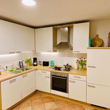 Traumhafte 115 Qm Ferienwohnung Am Steinhuder Meer, Ruhig, Komfortabel, Loggia, Parkplatz, Wifi Wunstorf Esterno foto