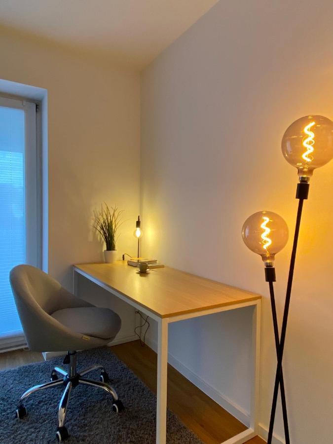Traumhafte 115 Qm Ferienwohnung Am Steinhuder Meer, Ruhig, Komfortabel, Loggia, Parkplatz, Wifi Wunstorf Esterno foto