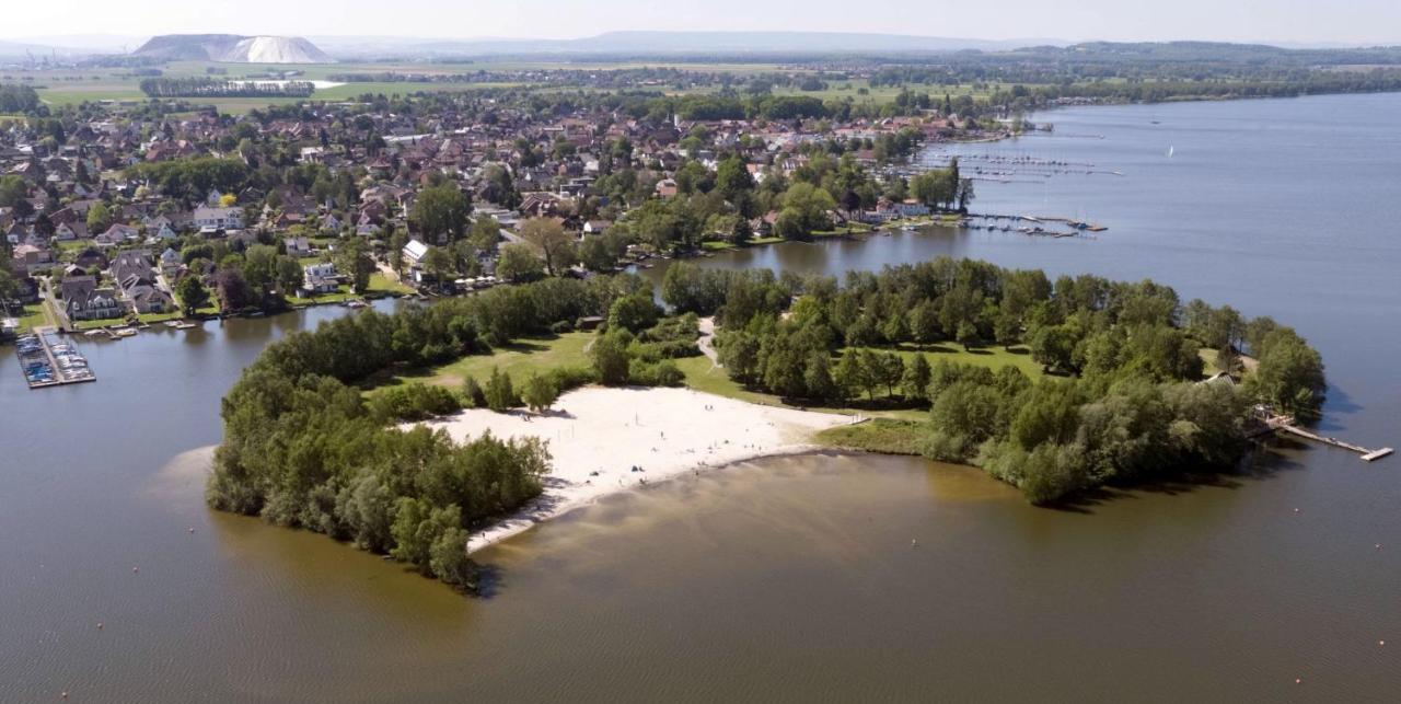 Traumhafte 115 Qm Ferienwohnung Am Steinhuder Meer, Ruhig, Komfortabel, Loggia, Parkplatz, Wifi Wunstorf Esterno foto